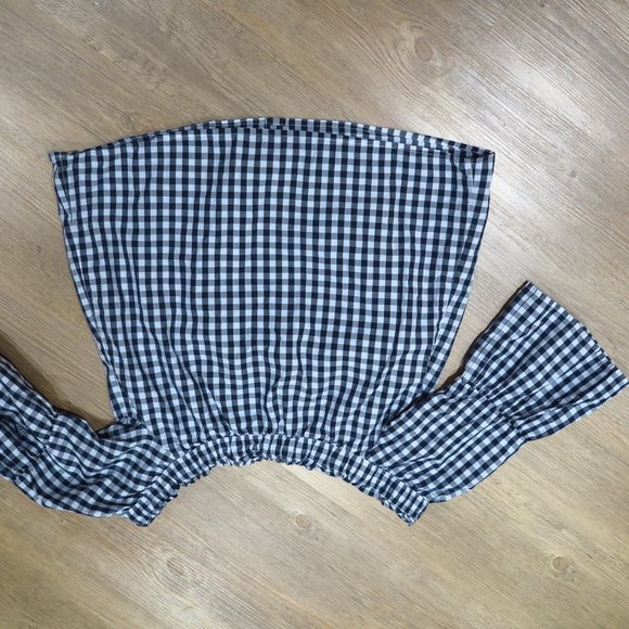 Abercrombie and Fitch Off-shoulder checkered top - Picture 8 of 10